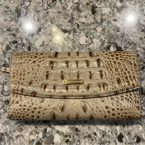EUC - Brahmin checkbook wallet. In VERY good used condition.